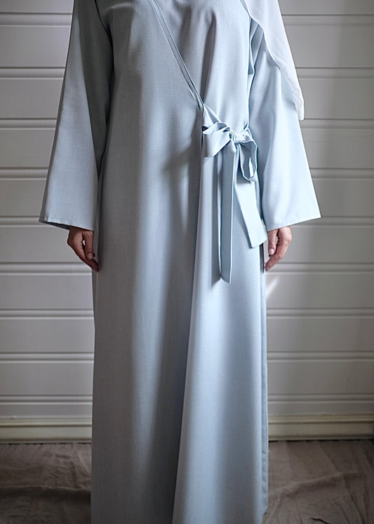 Blå linkjole med rette ermer og justerbar knyting