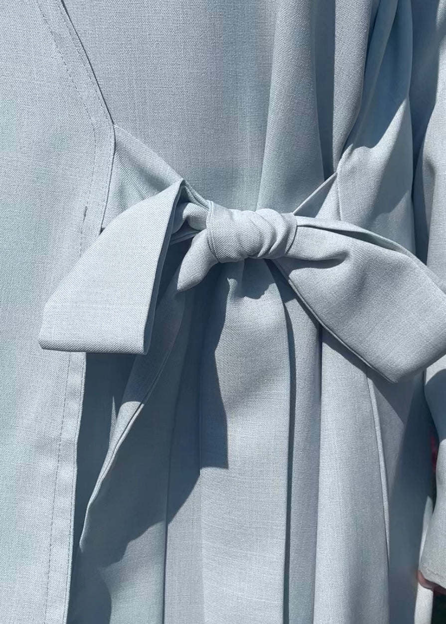 Blå linkjole med rette ermer og justerbar knyting